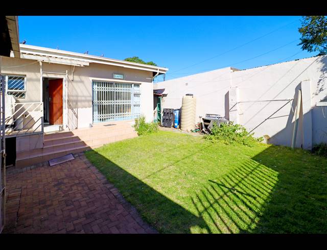 4 BEDROOM HOUSE FOR SALE IN CROSBY